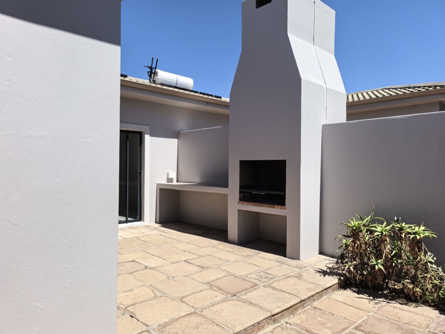 To Let 3 Bedroom Property for Rent in Parklands North Western Cape